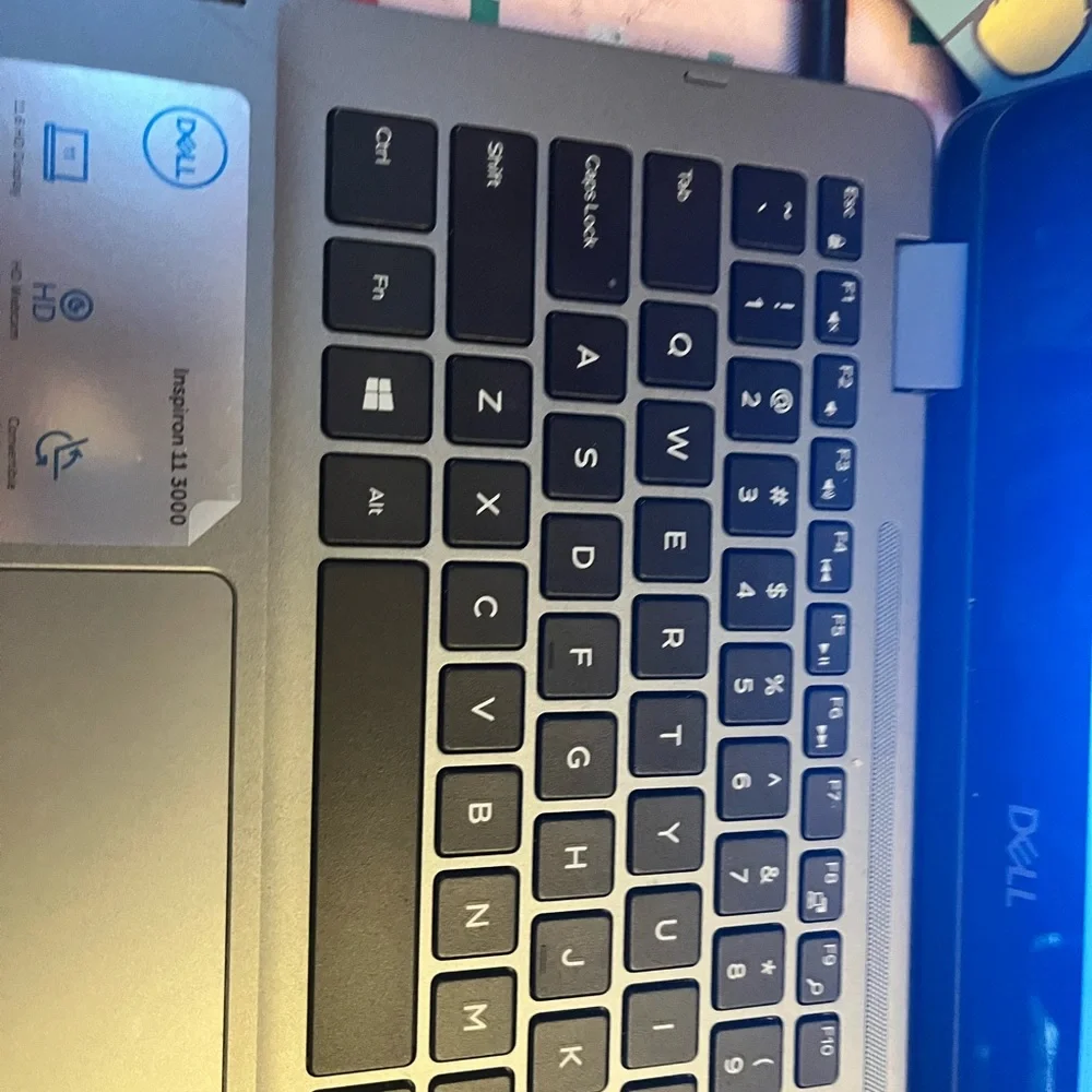 Dell Inspiron Touchscreen 2 in 1 tablet laptop like new